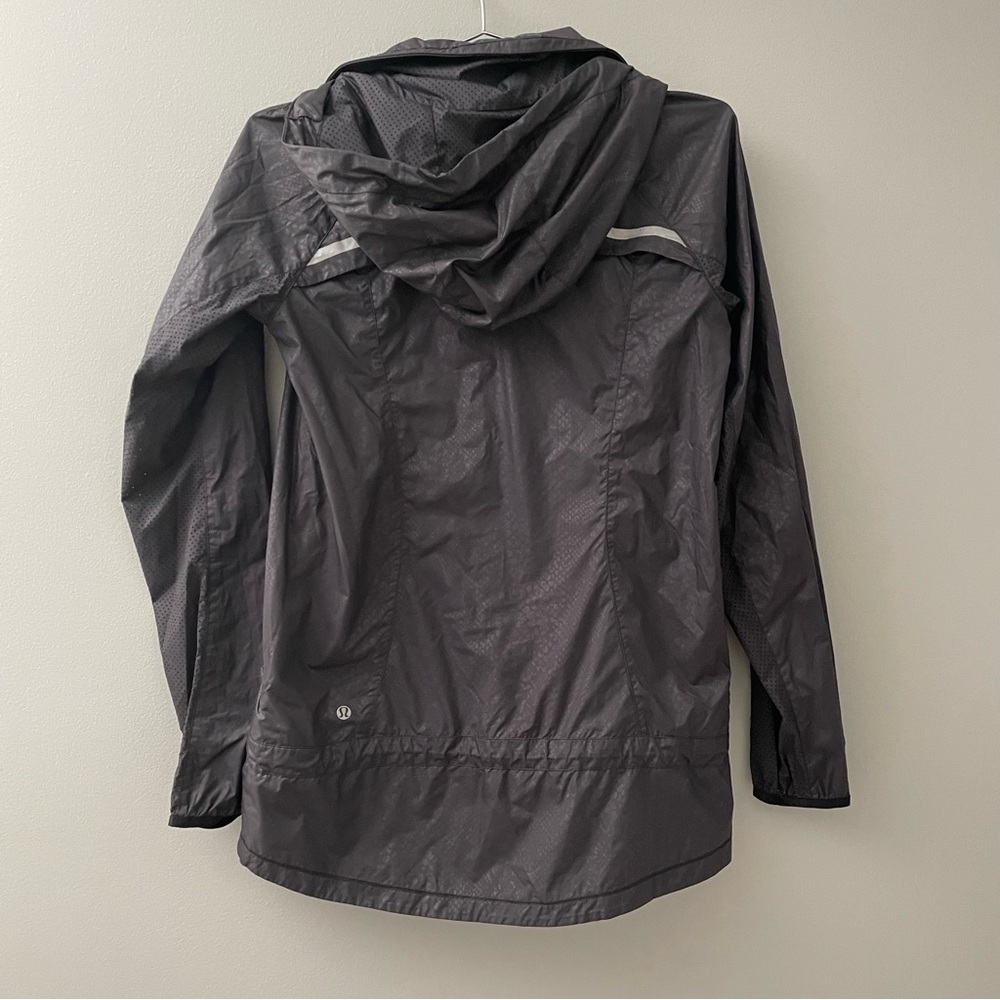 lululemon athletica Black Lightweight Hooded Windbreaker Jacket - Picture 16 of 16